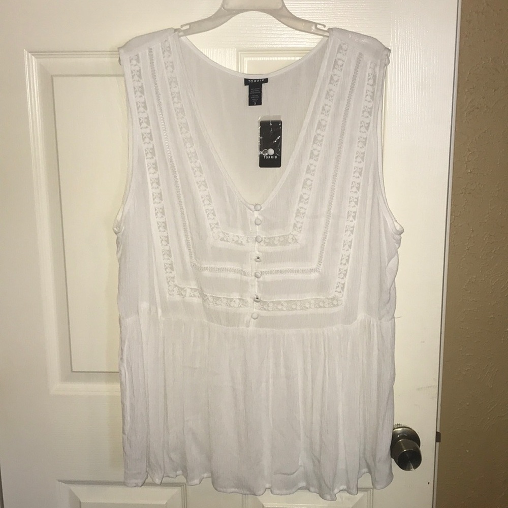 NWT Torrid White Peasant top - Size 3
